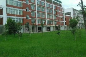 都江堰市領川實驗學校好嗎 領川實驗學校地址