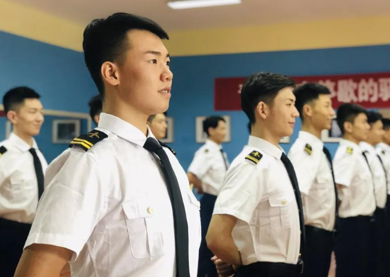 為什么報(bào)考四川城市技師學(xué)院高鐵專業(yè)的人越來(lái)越多