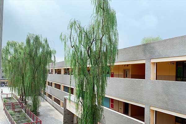 綿實外國語學校