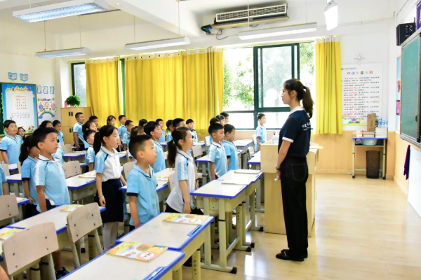 成都市郫都區(qū)綿實(shí)外國(guó)語(yǔ)學(xué)校教學(xué)好不好