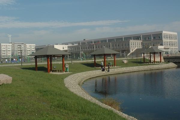 四川礦產(chǎn)機(jī)電技師學(xué)院
