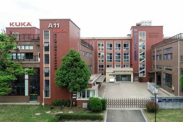 蒲江縣職業(yè)中專學(xué)校管理好不好