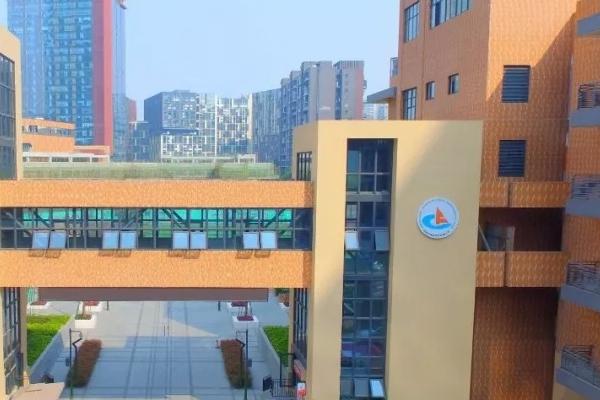 北外附屬東坡外國語學(xué)校收費
