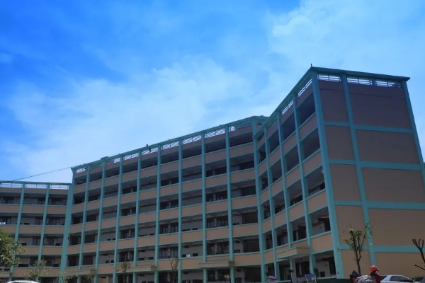大彎中學(xué)
