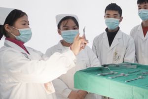 眉山衛(wèi)生職業(yè)學(xué)校是公辦的嗎_眉山衛(wèi)校學(xué)費(fèi)多少