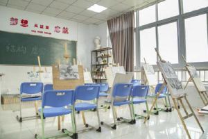 2022年成藝附中美術(shù)專(zhuān)業(yè)招生簡(jiǎn)章
