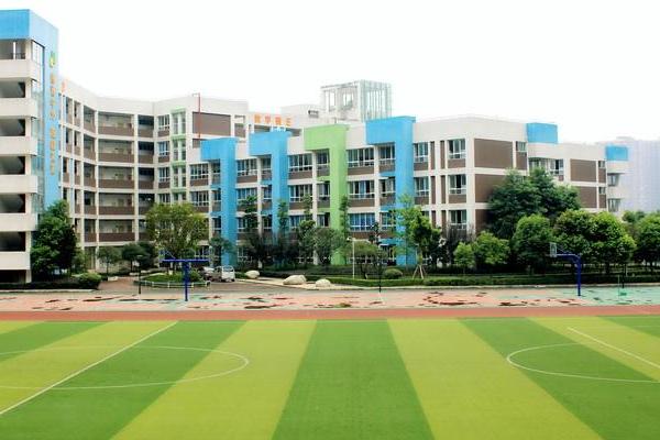 成都市郫都區(qū)犀浦外國語學(xué)校