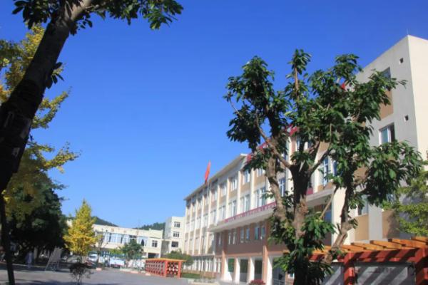 列五中學(xué)大邑分校
