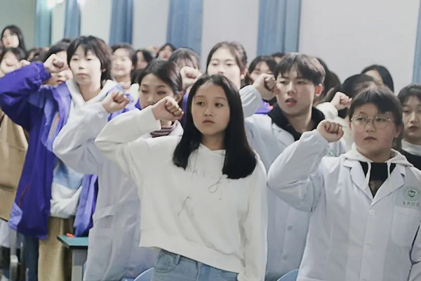 四川紅十字衛(wèi)生學(xué)校學(xué)生