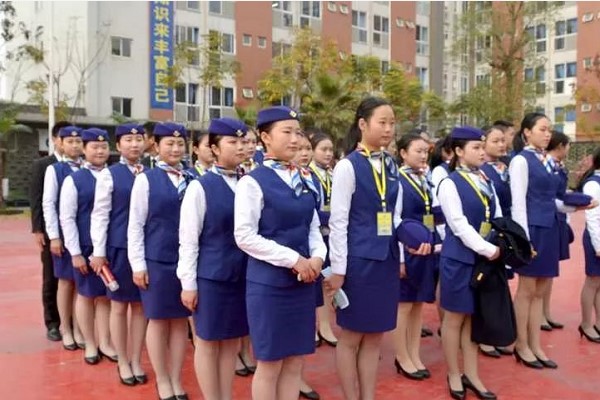 女孩學(xué)什么專業(yè)好最吃香的專業(yè)