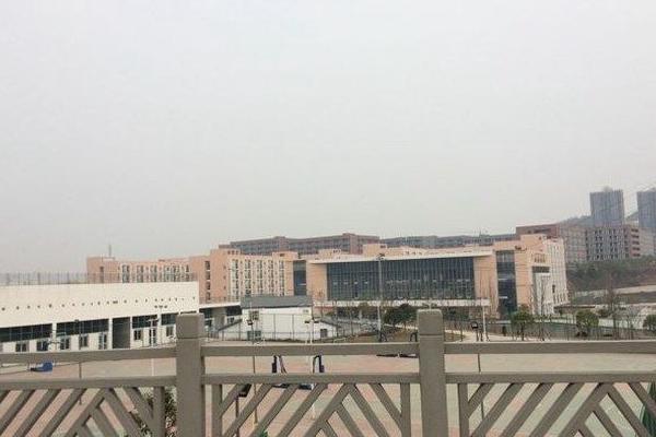 四川省鹽業(yè)學校招生