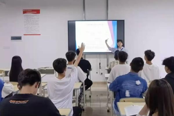 四川文化傳媒職業(yè)學(xué)院市場(chǎng)營(yíng)銷專業(yè)