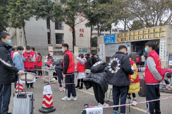 大邑職高開展疫情防控演練