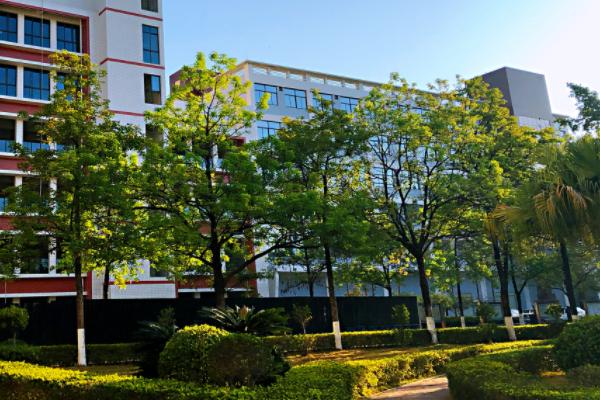 成都市機(jī)械高級技工學(xué)校