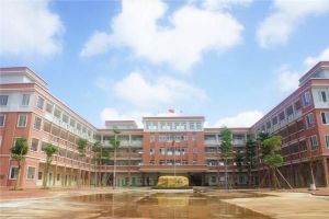 成都青華職業(yè)學校2022年招生簡章招生專業(yè)