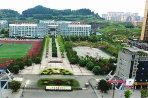 四川省服裝藝術(shù)學(xué)校2022年招生簡章|招生條件