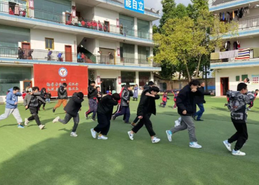 廣安康泉文武學(xué)校