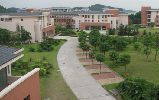 南充石油化工學(xué)校