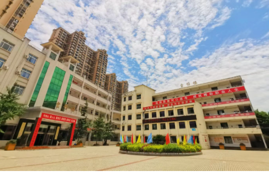 夾江縣云吟職業(yè)中學校