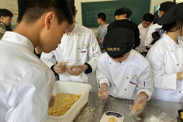 廣安益民職業(yè)技術學校