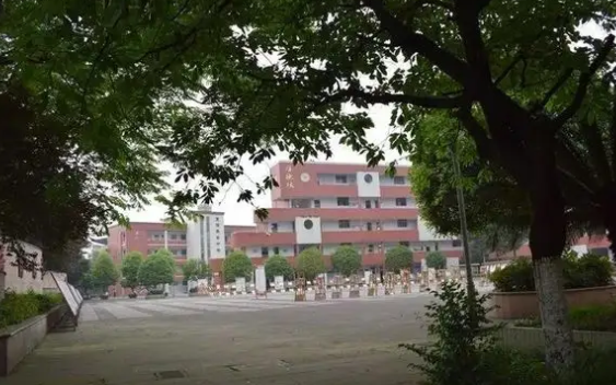 崇慶中學是國重還是省重