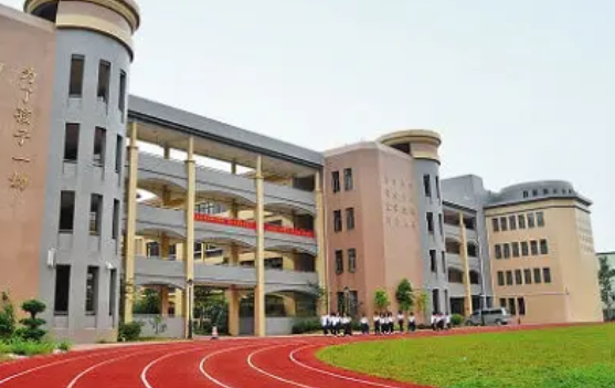 四川省儀隴縣扶輪育才職業(yè)學校