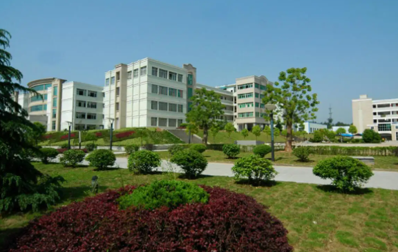 瀘州市鵬程中等職業(yè)學校