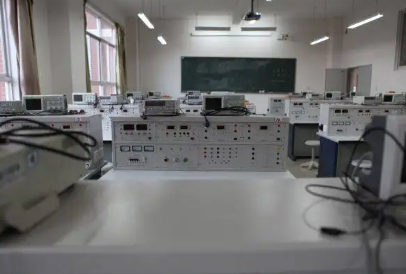 技校