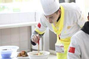 初中畢業(yè)在成都現(xiàn)在學(xué)什么技術(shù)前景好