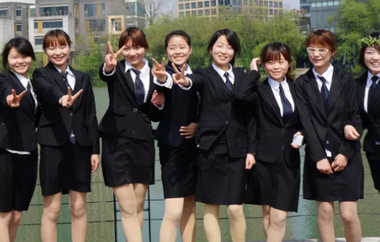 激勵學生的黑板報內容