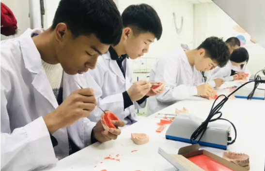 男孩中專學什么專業(yè)