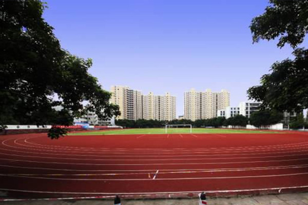 彭州市第一中學(xué)