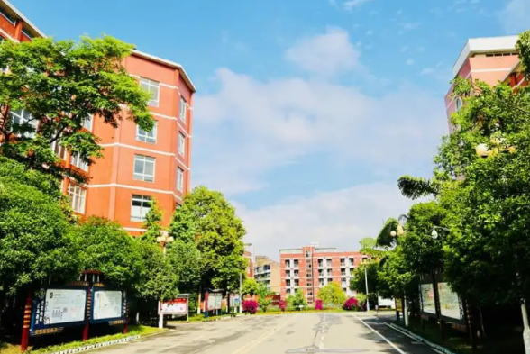 成都成工科技技工學(xué)校的升學(xué)優(yōu)勢
