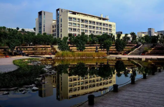 成都技師學(xué)院