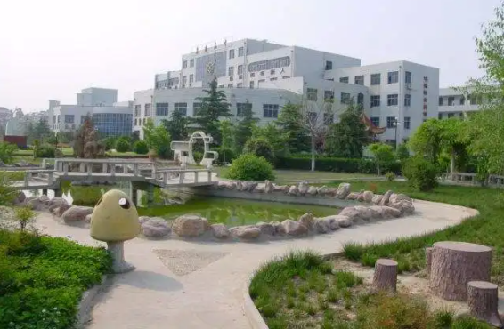 成都技師學(xué)院