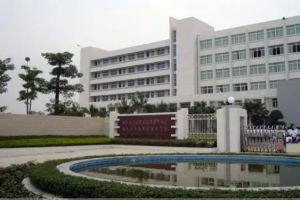 2022年成都市莊園機電職業(yè)技術學校招生辦電話多少