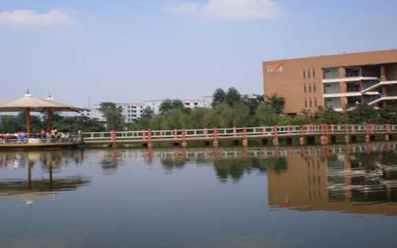 成都成工科技工學校招生計劃