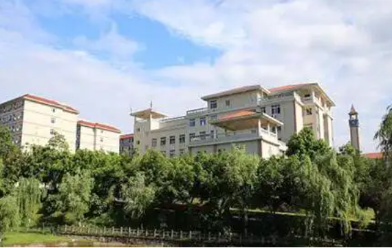 成都成工科技技工學(xué)校學(xué)費(fèi)
