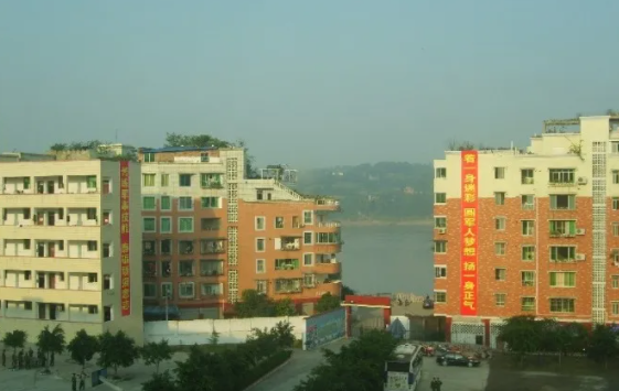 合江少岷職業(yè)技術(shù)學(xué)校