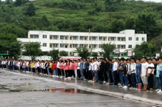 合江少岷職業(yè)技術(shù)學(xué)校資助政策