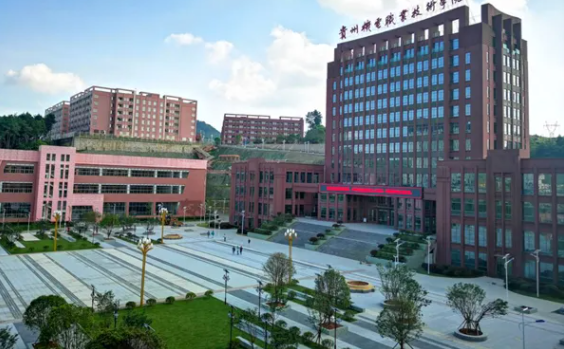 合江少岷職業(yè)技術學校漂亮嗎