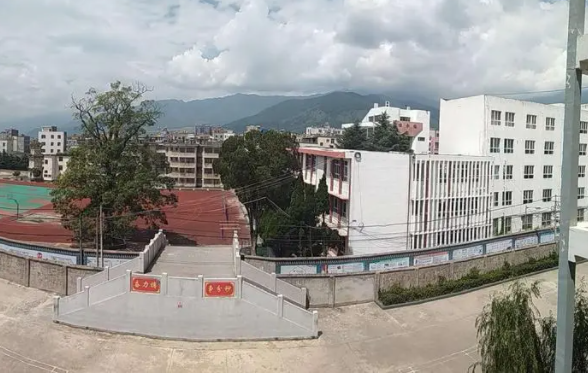 冕寧縣職業(yè)技術(shù)學校