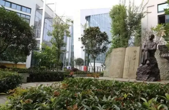 成都石室蜀都中學(xué)