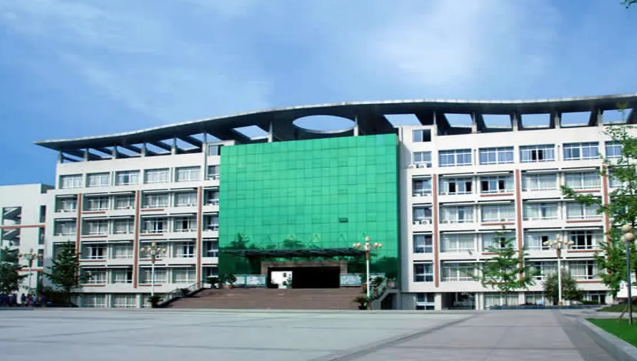 四川省閬中師范學(xué)校