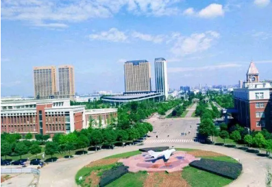 成都航空職業(yè)技術(shù)學(xué)院