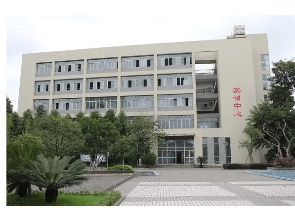 成都職業(yè)學(xué)校青蘇職中