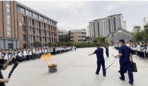新津中學師資怎么樣
