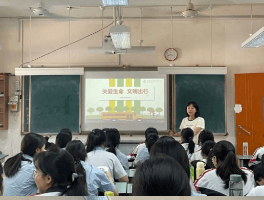 成都市財(cái)貿(mào)職業(yè)高級(jí)中學(xué)校