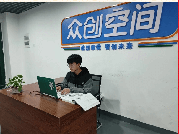 四川礦產(chǎn)機(jī)電技師學(xué)院