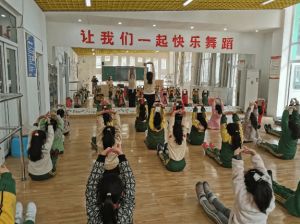 都江堰市友愛學(xué)校是公立還是私立_師資怎么樣